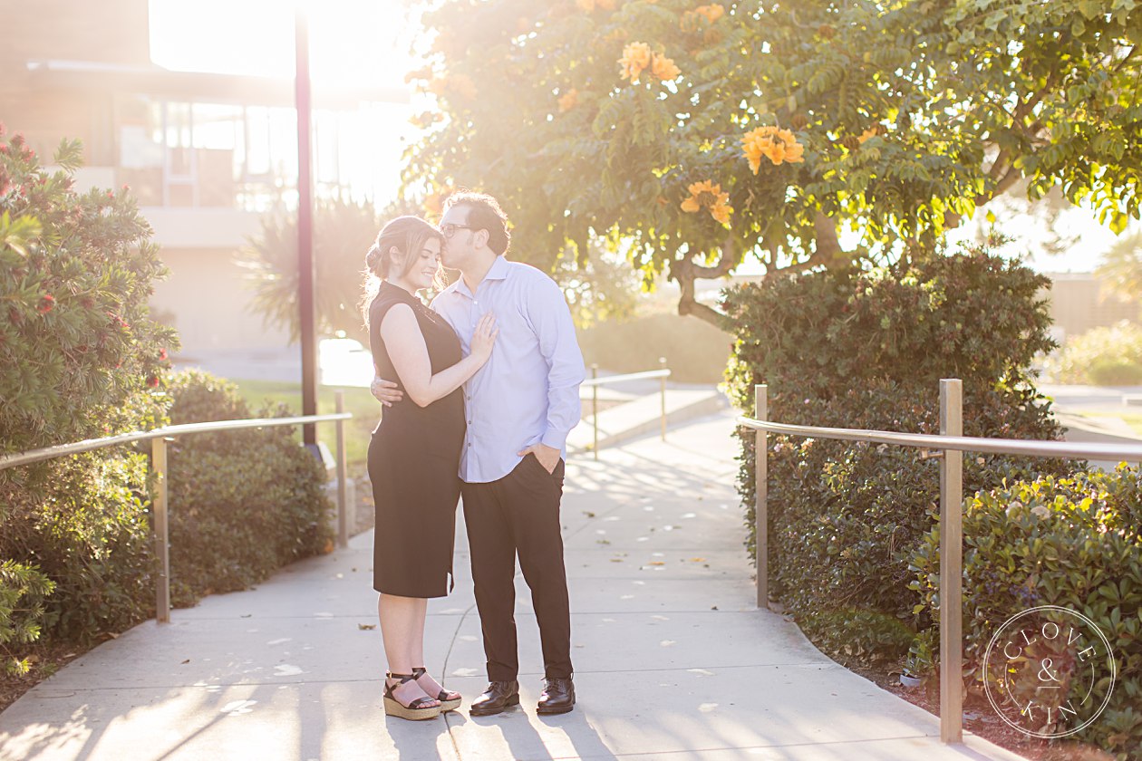 Scripps Seaside Forum Engagement, la jolla engagement, scripps pier, scripps pier portrait session, golden hour portraits, golden hour engagement session, natural light engagement photographers, beach engagement session