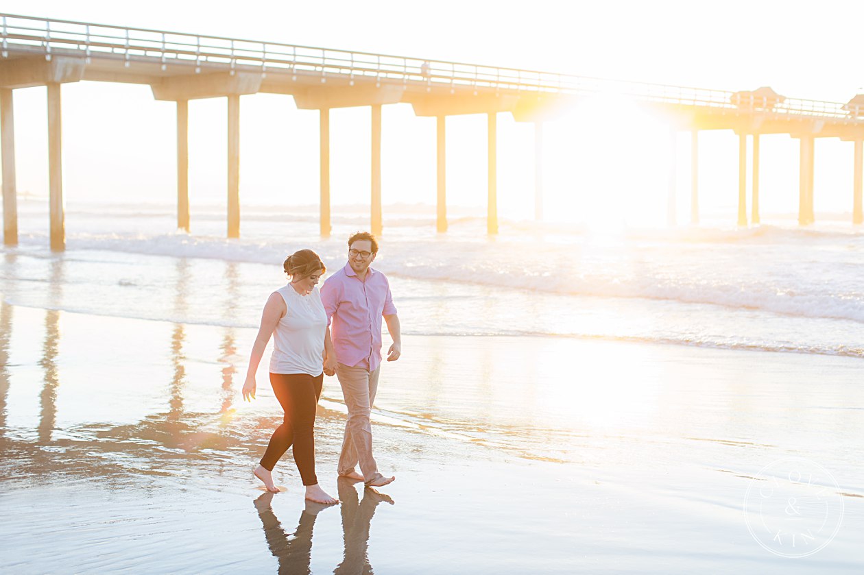 Scripps Seaside Forum Engagement, la jolla engagement, scripps pier, scripps pier portrait session, golden hour portraits, golden hour engagement session, natural light engagement photographers, beach engagement session