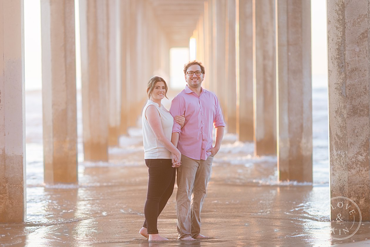 Scripps Seaside Forum Engagement, la jolla engagement, scripps pier, scripps pier portrait session, golden hour portraits, golden hour engagement session, natural light engagement photographers, beach engagement session