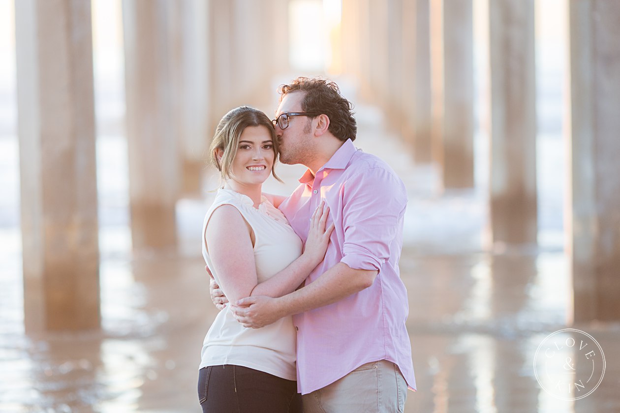 Scripps Seaside Forum Engagement, la jolla engagement, scripps pier, scripps pier portrait session, golden hour portraits, golden hour engagement session, natural light engagement photographers, beach engagement session