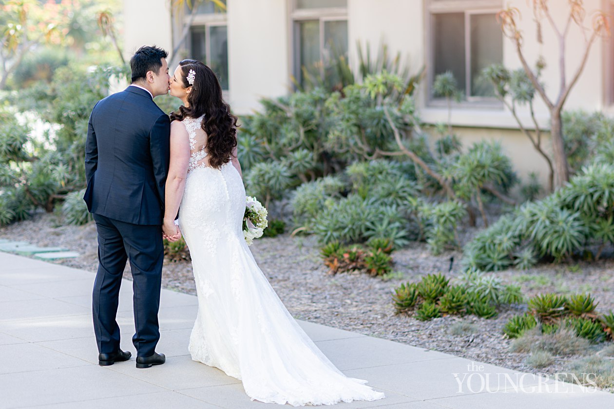 Scripps Seaside Forum Wedding, la jolla wedding, seaside wedding, san diego wedding, scripps pier wedding, luxury wedding, natural light wedding photgraphers