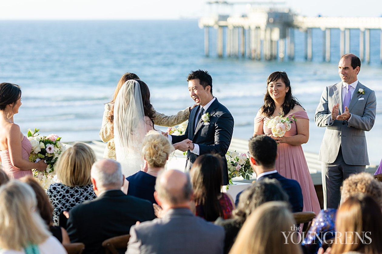 Yes, the wedding is on the beach, but no flip-flops - The San Diego  Union-Tribune