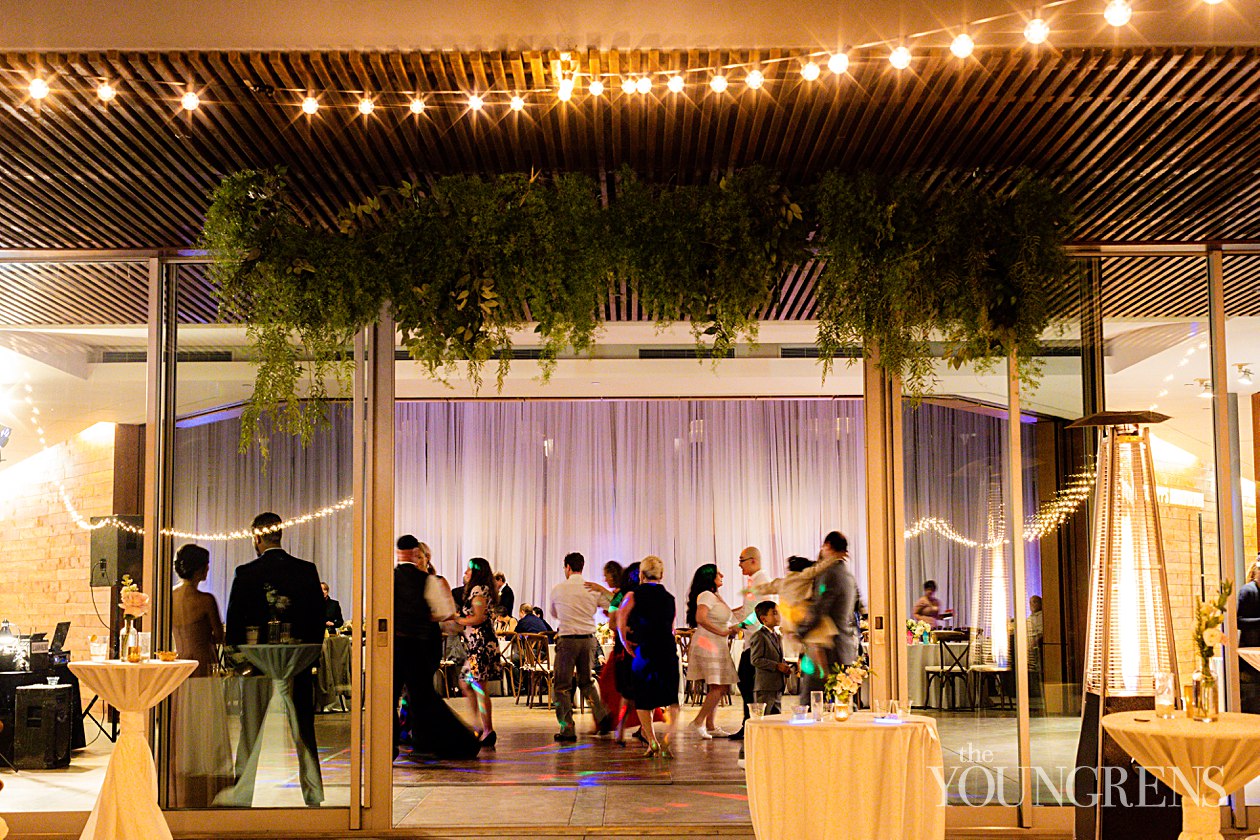 Scripps Seaside Forum Wedding, la jolla wedding, seaside wedding, san diego wedding, scripps pier wedding, luxury wedding, natural light wedding photgraphers