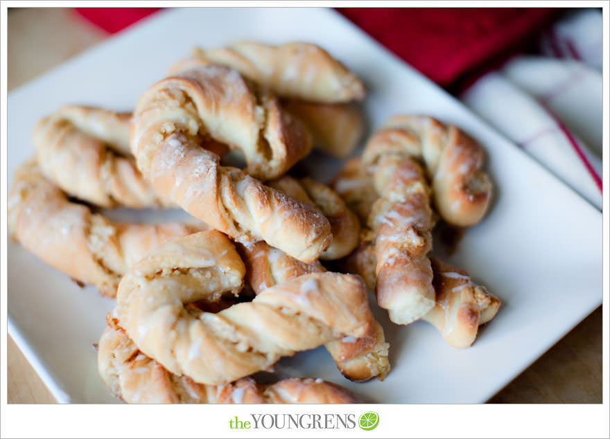 Christmas recipe, Christmas baking recipe, Christmas rolls, Holiday recipe, holiday baking, candy cane baking, baking with walnut filling