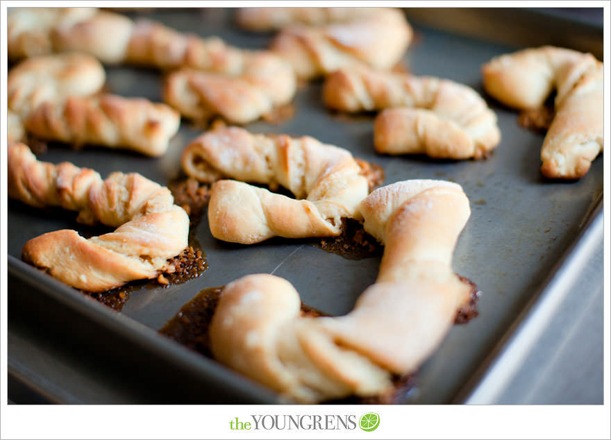 Christmas recipe, Christmas baking recipe, Christmas rolls, Holiday recipe, holiday baking, candy cane baking, baking with walnut filling