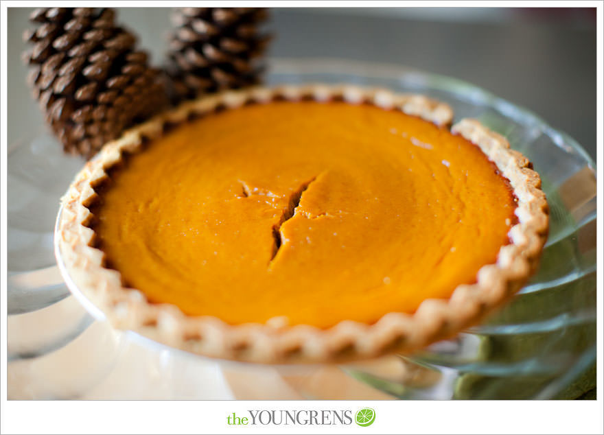 Thanksgiving recipe, pumpkin pie recipe, easy pumpkin pie, holiday recipe, holiday dessert recipe, holiday pie recipe, baking recipe, pumpkin recipe, maple syrup recipe