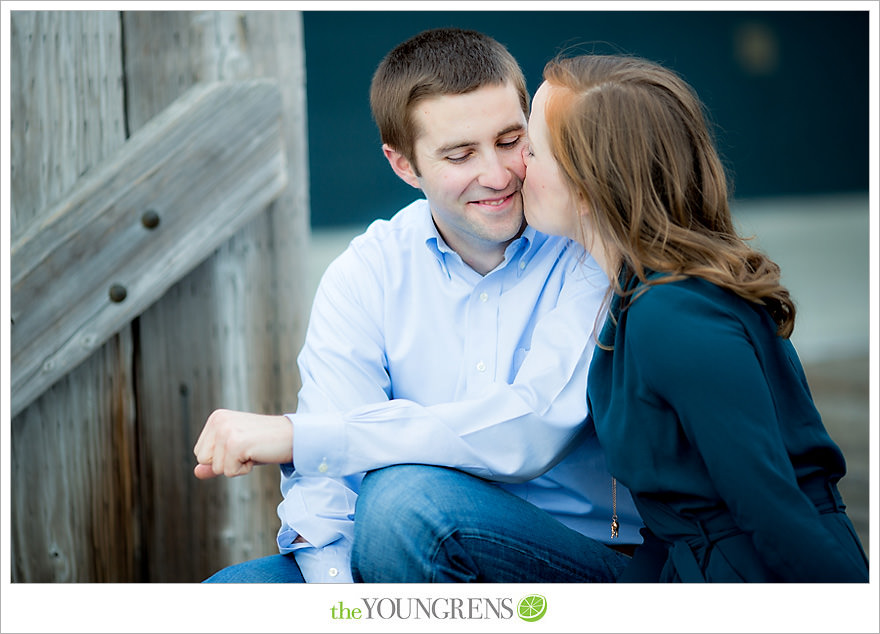 Seattle engagement, athletic, outdoors, urban, city, rain, clouds, Pike Place, water, boats, 