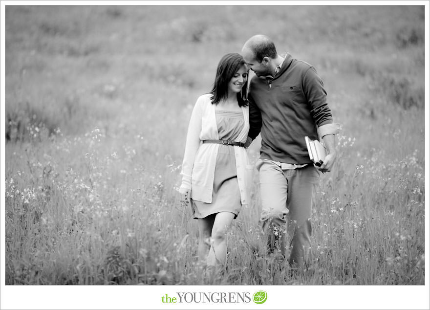 San Diego portrait session, headshots for wedding photographers, Rancho Santa Fe portrait session, photoshoot in a meadow, green portrait session, Banana Republic portrait session