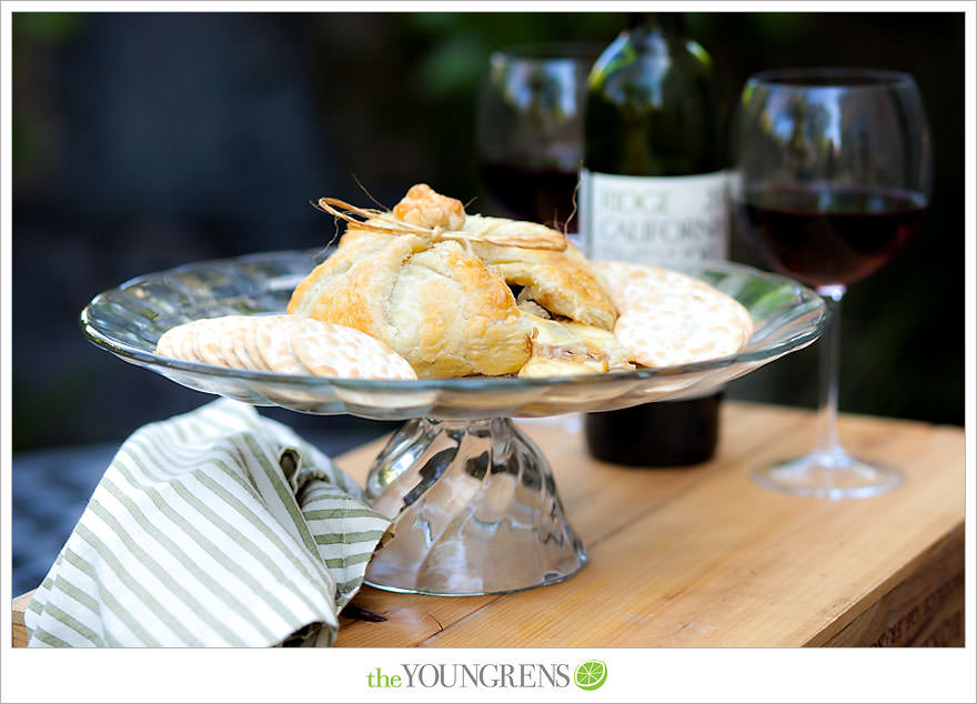 appetizer recipe, brie cheese recipe, cheese appetizer recipe, puff pastry recipe, puff pastry appetizer, cheese and cracker recipe, unique brie recipe, baked brie recipe