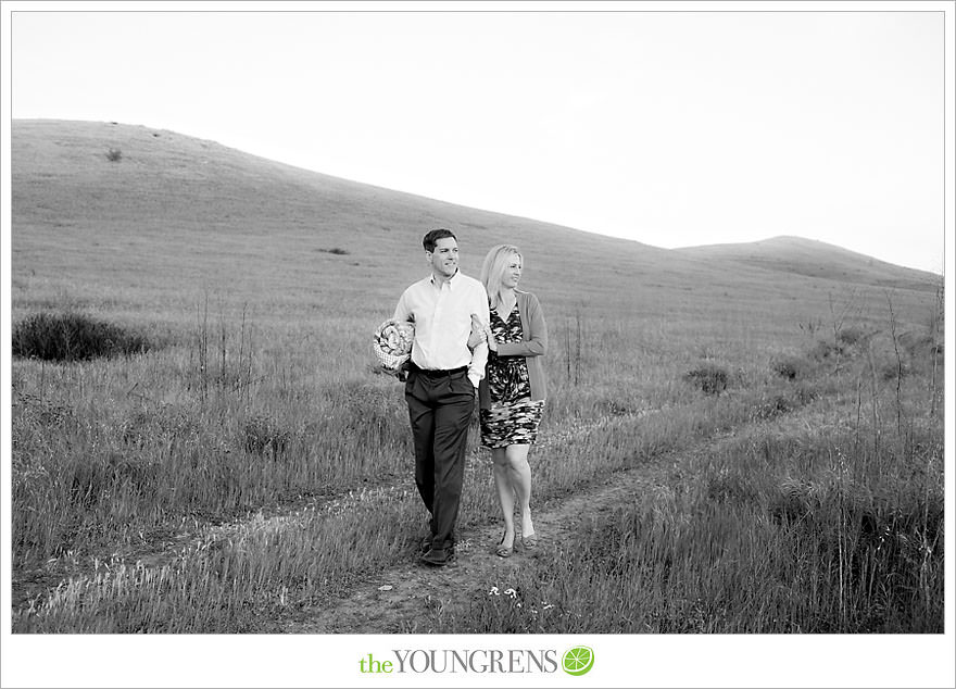 Laguna Beach engagement, Laguna Hills engagement, Newport Coast engagement, turquoise engagement, meadow engagement, grass field engagement, picnic engagement session, Highway 133 engagement, Highway 73 engagement session