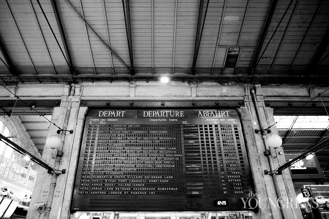 Paris images, city images, Paris urban images, Paris at Christmas, Paris photography, Louvre images, Paris night photography, Notre Dame images, view from the Arc de Triomphe, view of the Champs de Elysee, Eiffel Tower images, Eiffel Tower from the Arc de Triomphe