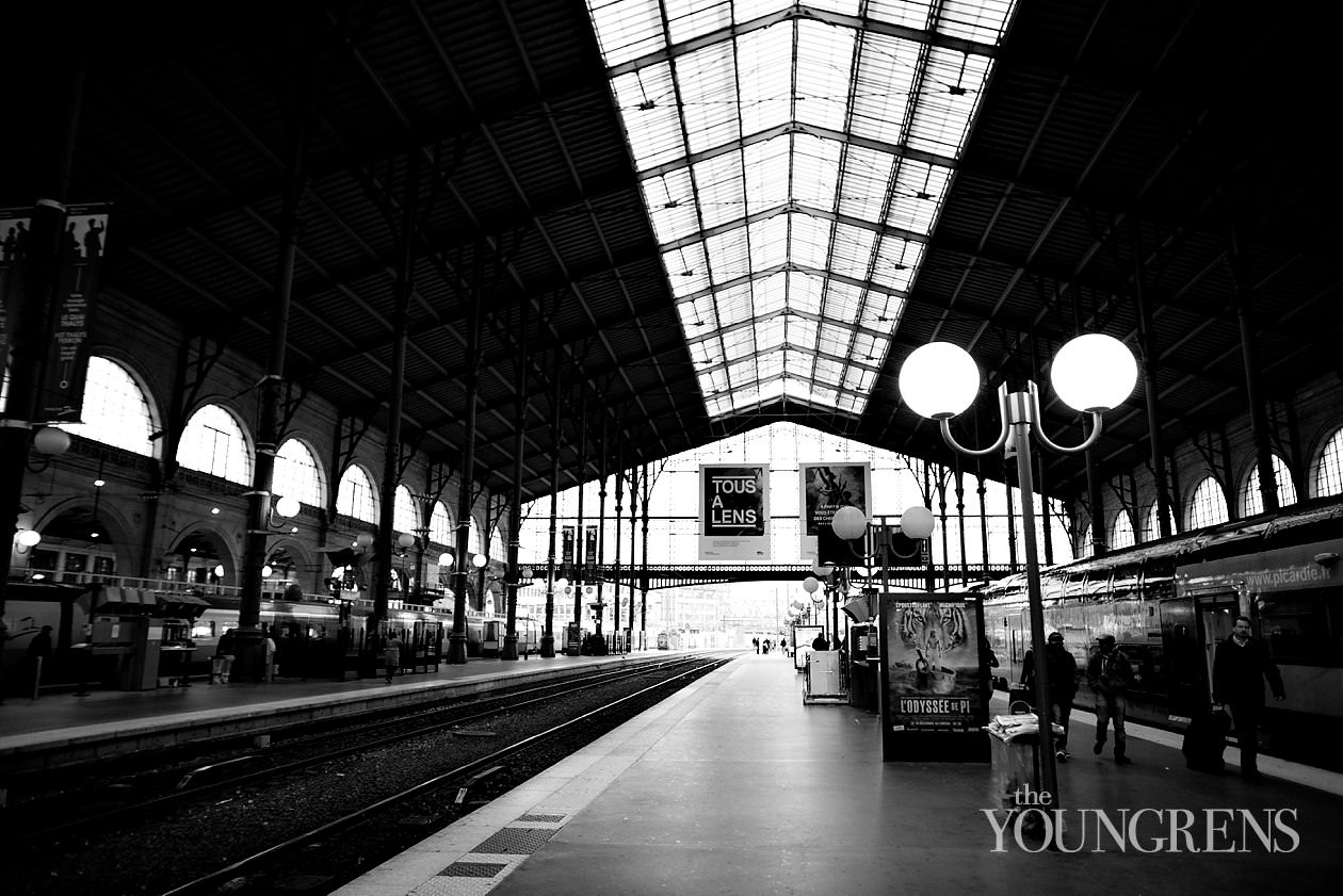 Paris images, city images, Paris urban images, Paris at Christmas, Paris photography, Louvre images, Paris night photography, Notre Dame images, view from the Arc de Triomphe, view of the Champs de Elysee, Eiffel Tower images, Eiffel Tower from the Arc de Triomphe