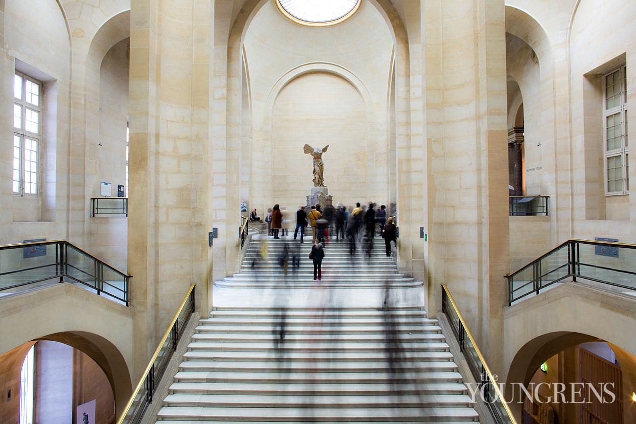 Paris images, city images, Paris urban images, Paris at Christmas, Paris photography, Louvre images, Paris night photography, Notre Dame images, view from the Arc de Triomphe, view of the Champs de Elysee, Eiffel Tower images, Eiffel Tower from the Arc de Triomphe