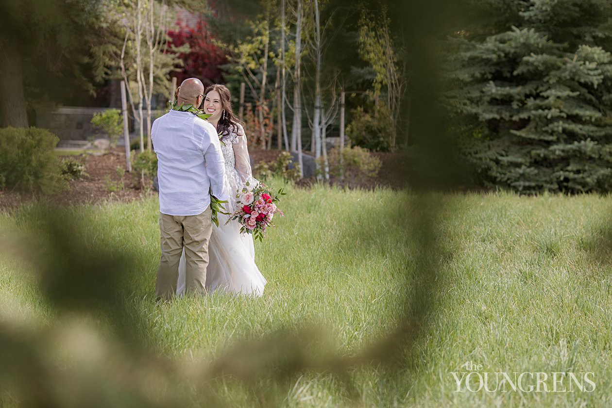 Bend Private Estate Wedding, private estate elopement, covid wedding, intimate wedding in bend, bend oregon wedding, bend wedding photographer, oregon wedding photographer, bend photographer, mountain wedding, married photography team