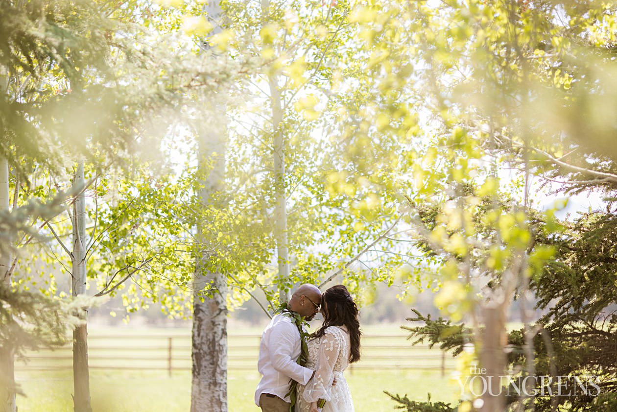 Bend Private Estate Wedding, private estate elopement, covid wedding, intimate wedding in bend, bend oregon wedding, bend wedding photographer, oregon wedding photographer, bend photographer, mountain wedding, married photography team