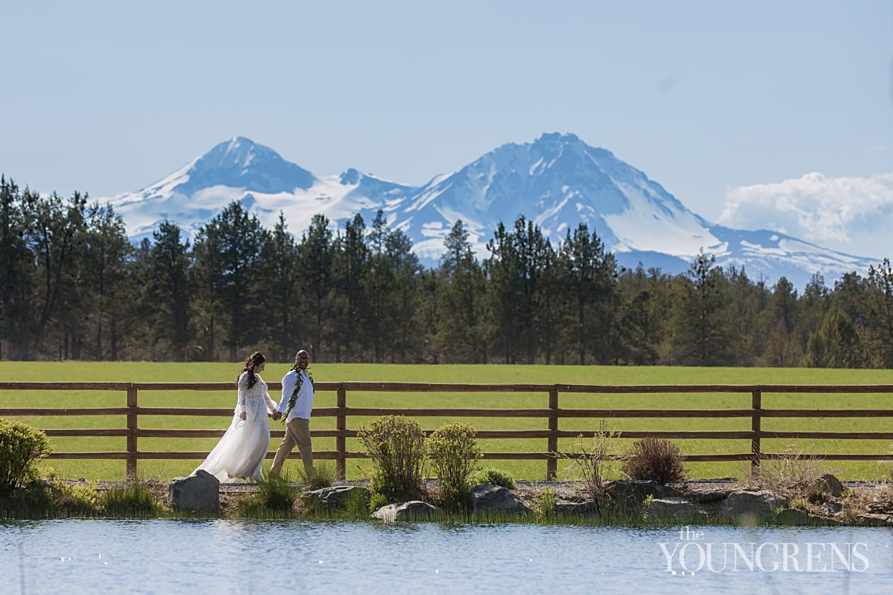 Bend Private Estate Wedding, private estate elopement, covid wedding, intimate wedding in bend, bend oregon wedding, bend wedding photographer, oregon wedding photographer, bend photographer, mountain wedding, married photography team