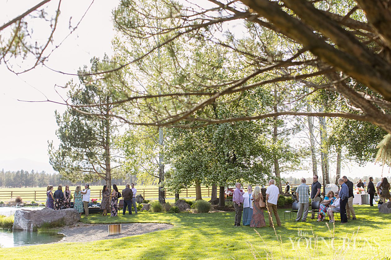 Bend Private Estate Wedding, private estate elopement, covid wedding, intimate wedding in bend, bend oregon wedding, bend wedding photographer, oregon wedding photographer, bend photographer, mountain wedding, married photography team