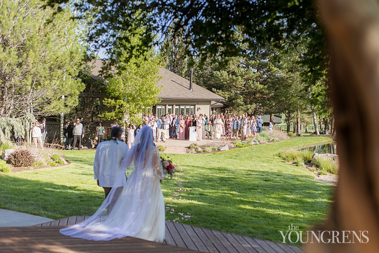 Bend Private Estate Wedding, private estate elopement, covid wedding, intimate wedding in bend, bend oregon wedding, bend wedding photographer, oregon wedding photographer, bend photographer, mountain wedding, married photography team