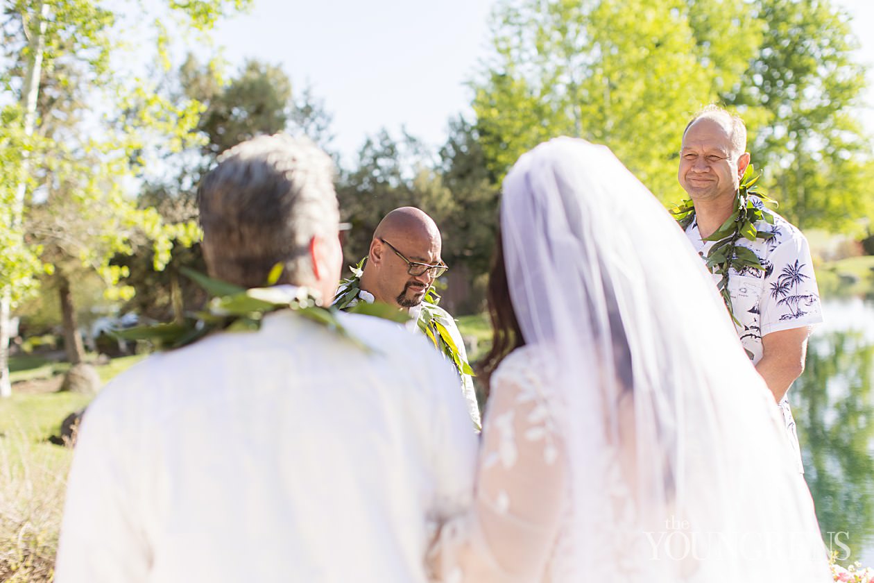 Bend Private Estate Wedding, private estate elopement, covid wedding, intimate wedding in bend, bend oregon wedding, bend wedding photographer, oregon wedding photographer, bend photographer, mountain wedding, married photography team