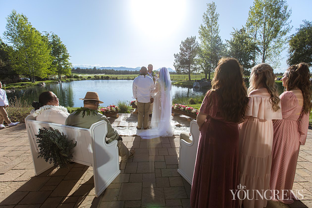 Bend Private Estate Wedding, private estate elopement, covid wedding, intimate wedding in bend, bend oregon wedding, bend wedding photographer, oregon wedding photographer, bend photographer, mountain wedding, married photography team