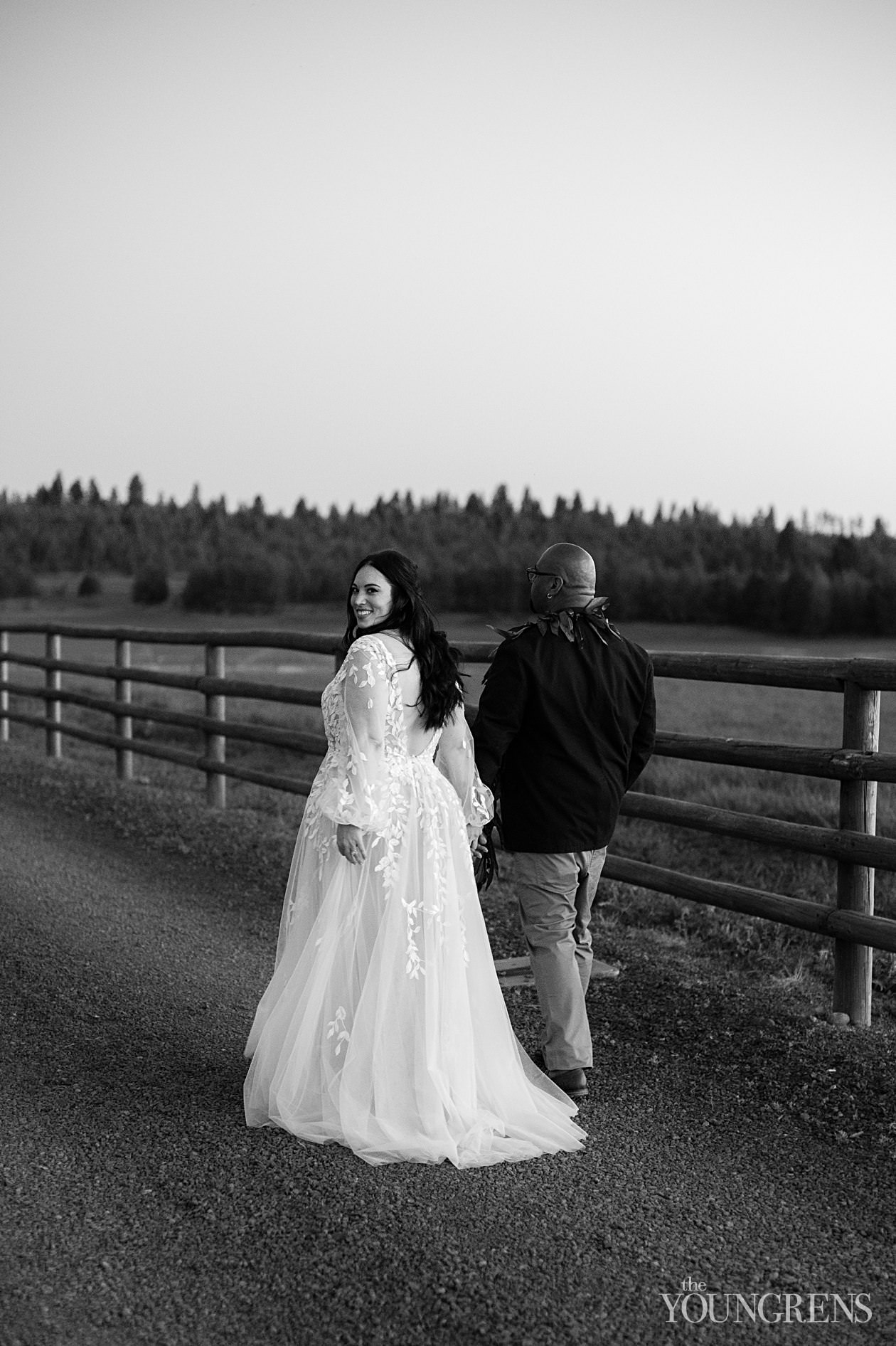 Bend Private Estate Wedding, private estate elopement, covid wedding, intimate wedding in bend, bend oregon wedding, bend wedding photographer, oregon wedding photographer, bend photographer, mountain wedding, married photography team