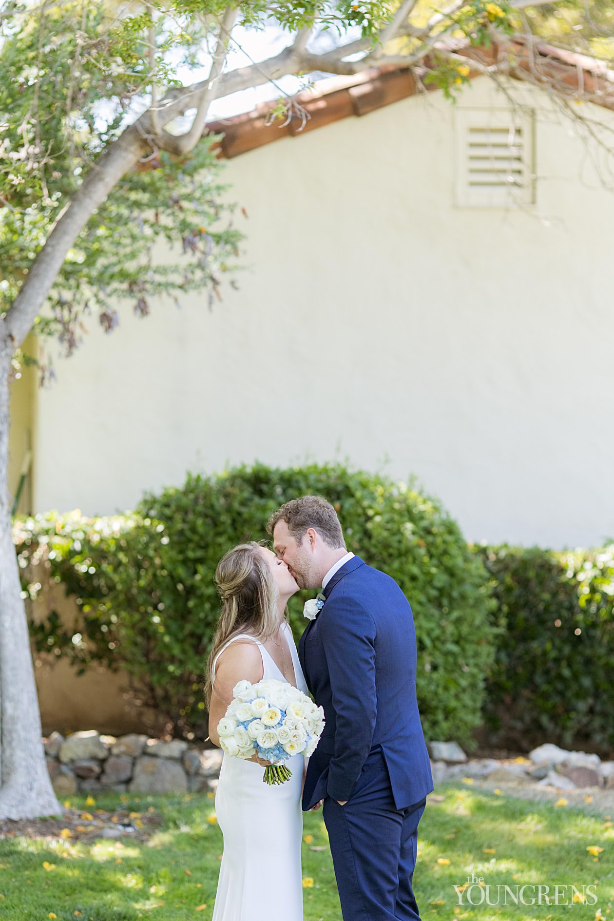 The Inn at Rancho Santa Fe Wedding, Rancho santa fe wedding, luxury rancho santa fe wedding, inn at rsf wedding, organic elements florals, first comes love wedding, married wedding photography team, natural light wedding photography