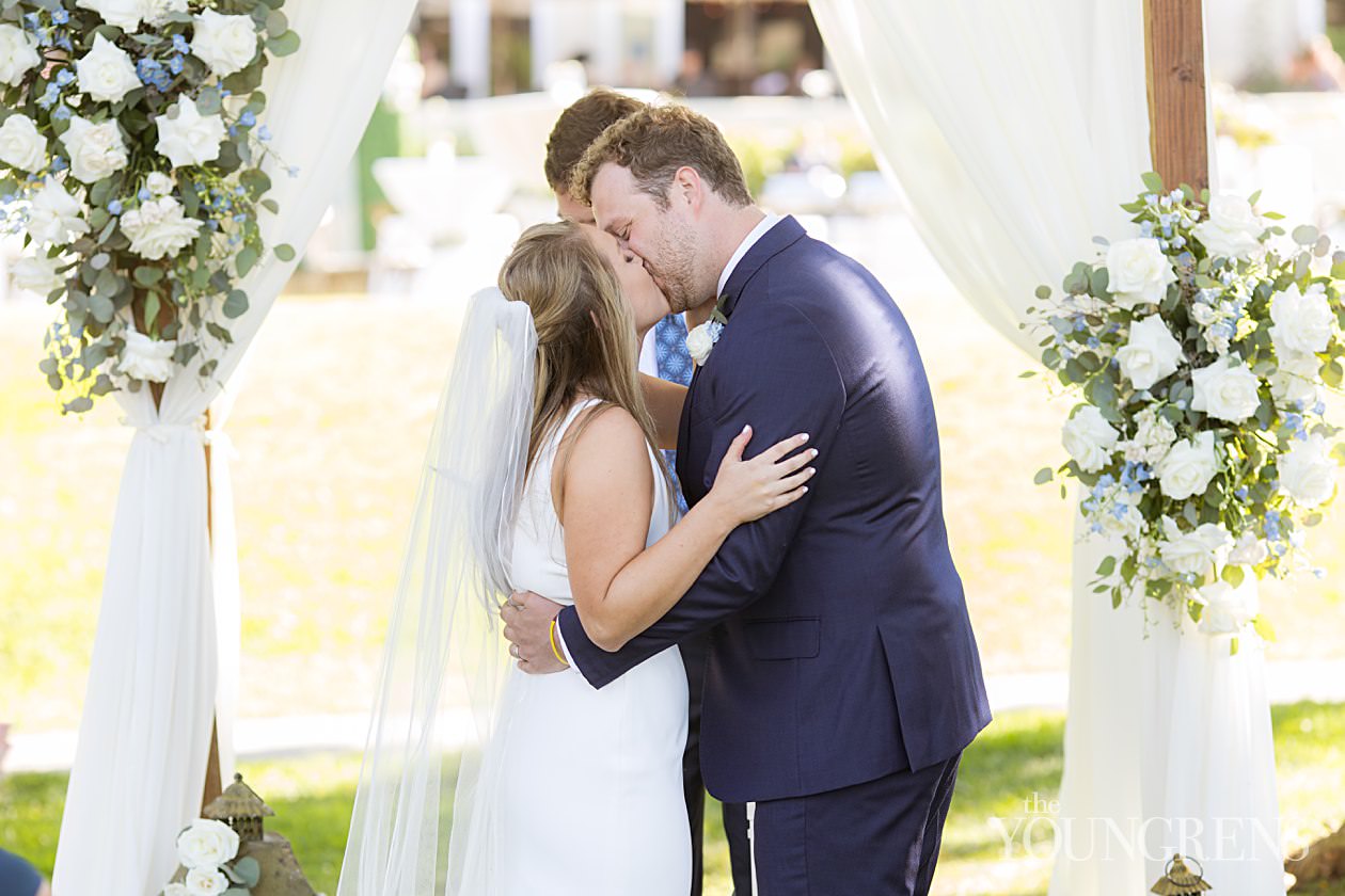 The Inn at Rancho Santa Fe Wedding, Rancho santa fe wedding, luxury rancho santa fe wedding, inn at rsf wedding, organic elements florals, first comes love wedding, married wedding photography team, natural light wedding photography