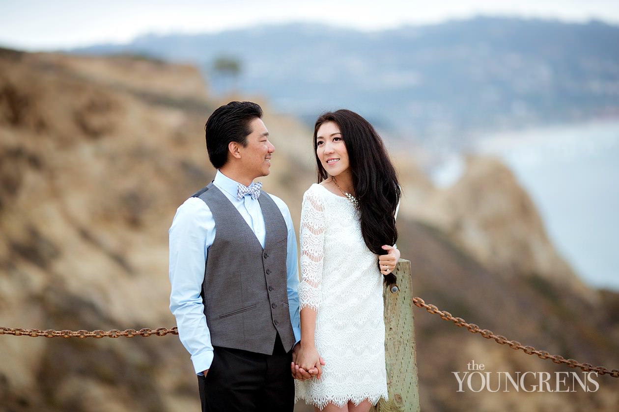 Torrey Pines Engagement, Photography by The Youngrens UCSD engagement, cliffs engagement, seaside engagement, glider port engagement, torrey pines engagement, la jolla engagement