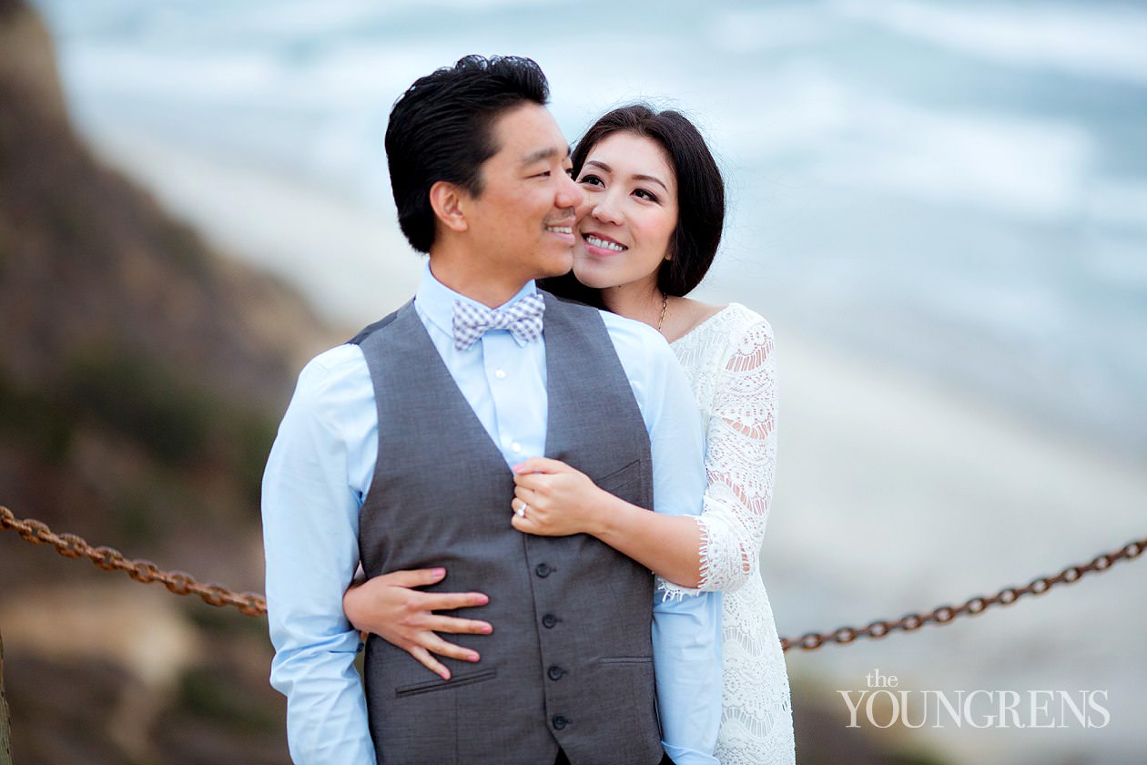 Torrey Pines Engagement, Photography by The Youngrens UCSD engagement, cliffs engagement, seaside engagement, glider port engagement, torrey pines engagement, la jolla engagement
